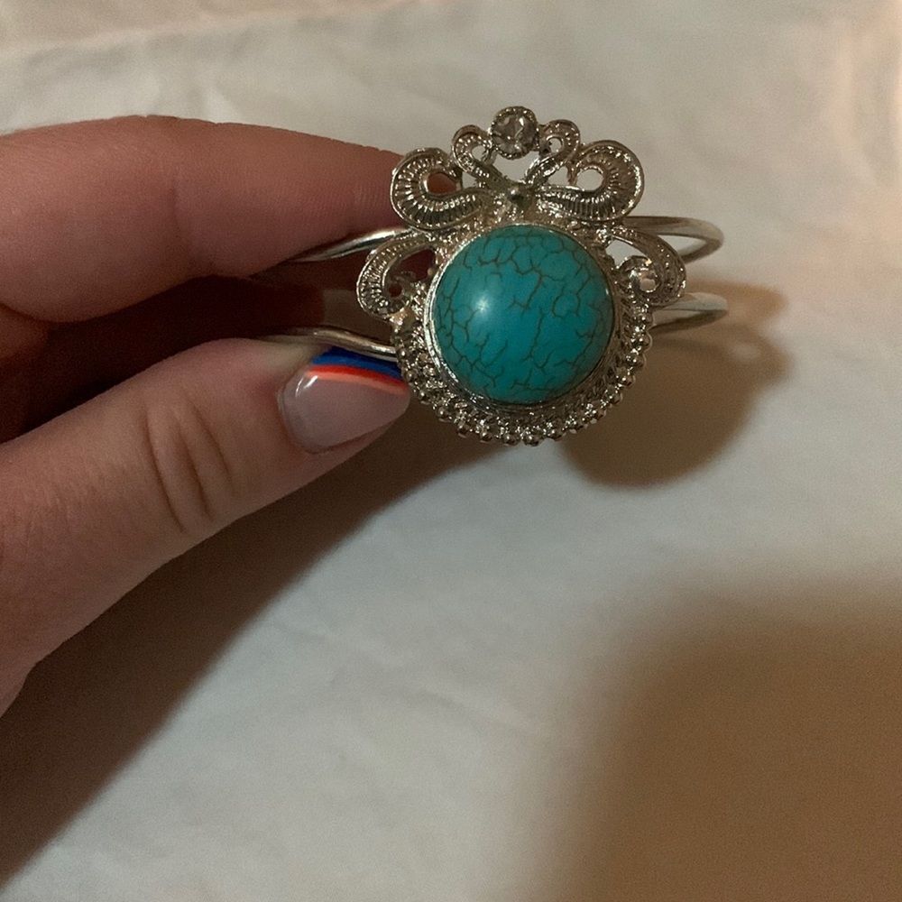 Blue Stone Clasp Bracelet - Picture 2 of 4